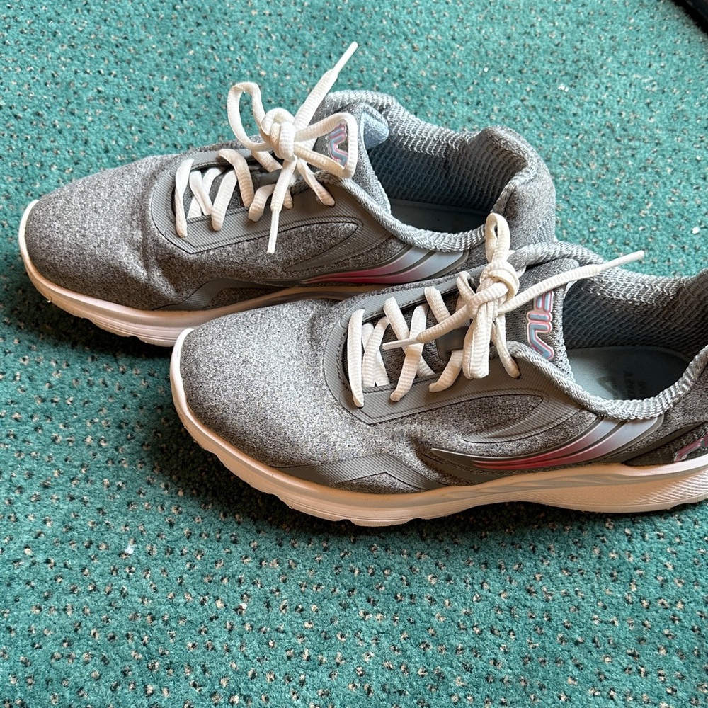 Women’s Fila memory foam grey sneakers 9